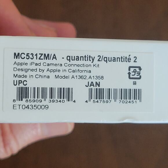 Genuine Apple iPad Camera Connection Kit MC531ZM/A (A1362 & A1358) New open box - Picture 3 of 8
